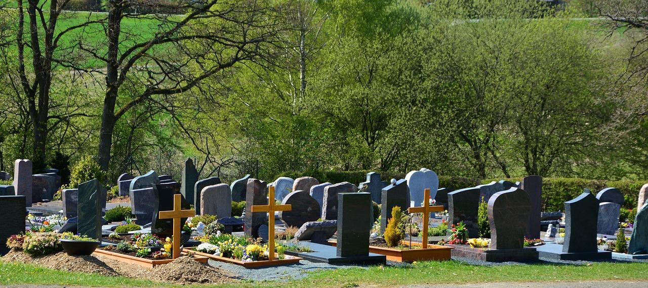 Jak dbać o groby bliskich?