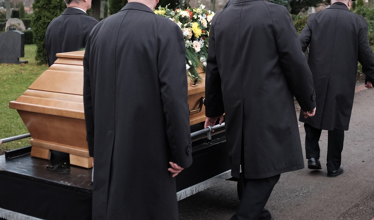 Formalności związane z pogrzebem – co należy załatwić?