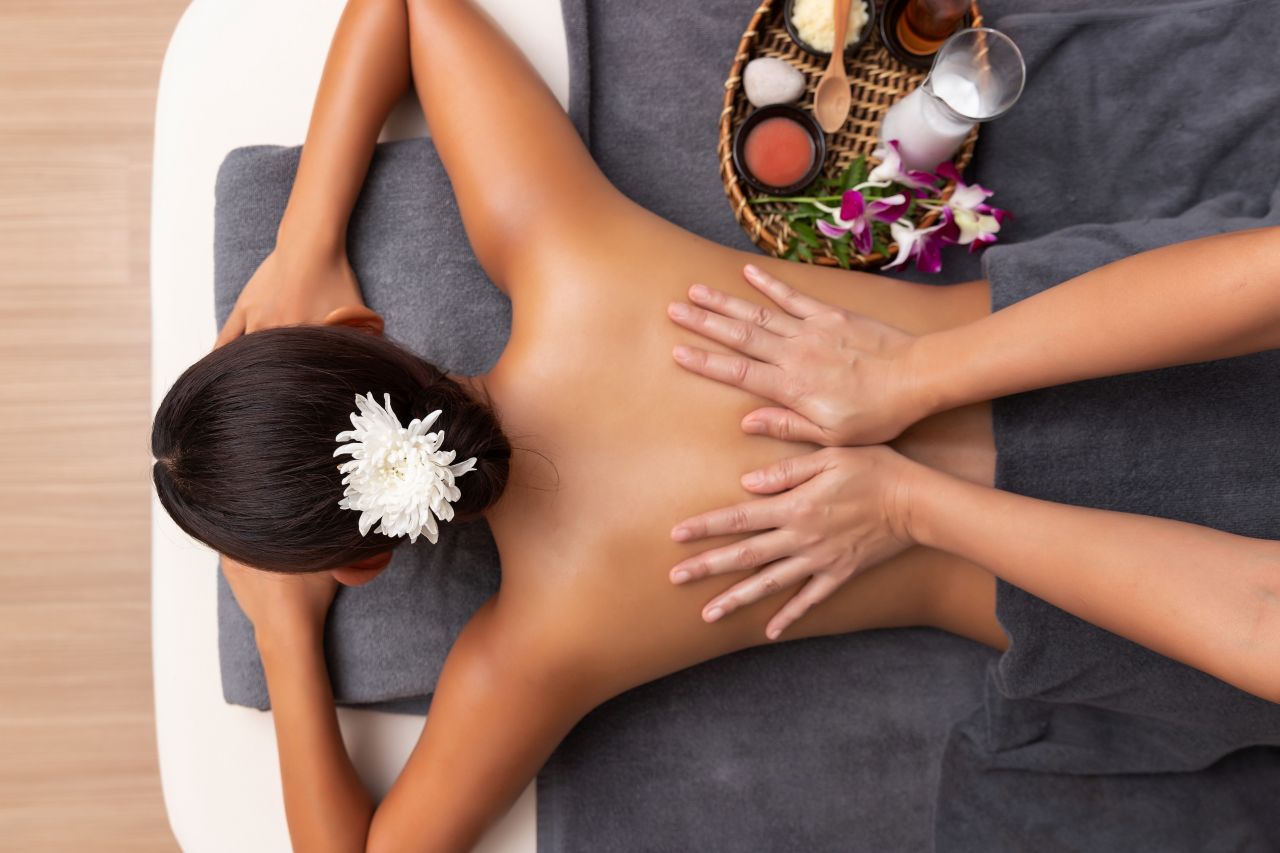 Jak korzystając z profesjonalnego masażu możemy się zrelaksować po pracy?